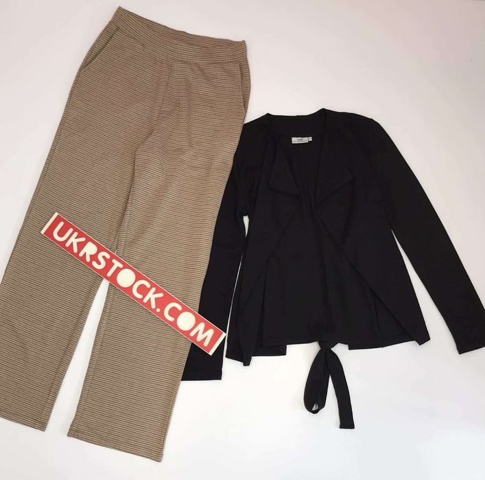 Жіночий стоковий одяг me&i Сток оптом