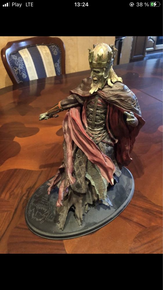 Lord of the Rings King of the Dead Sideshow Weta Polystone Statue