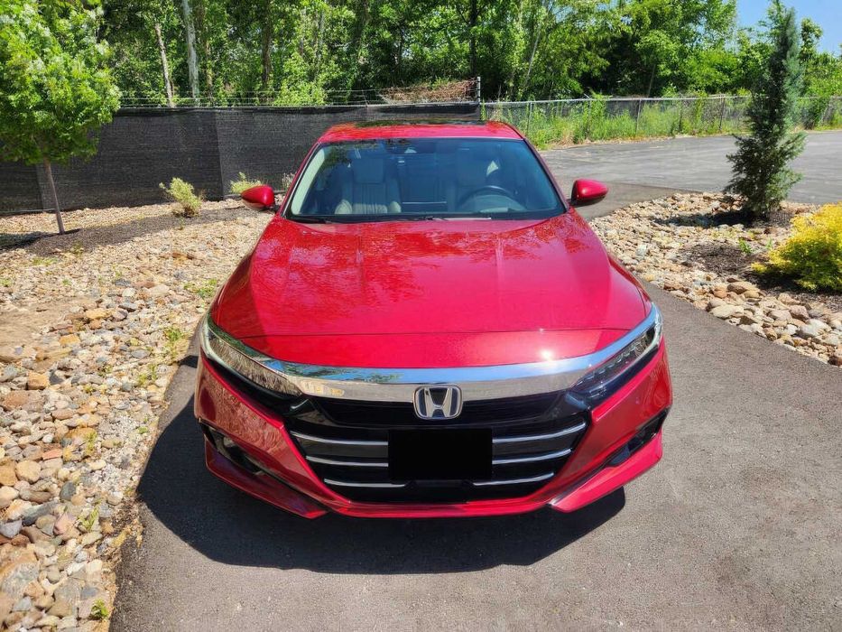 Honda Accord Hybrid Touring      2021