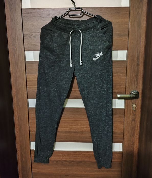 Spodnie sportowe Nike