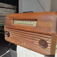 Rádios antigos a válvulas
