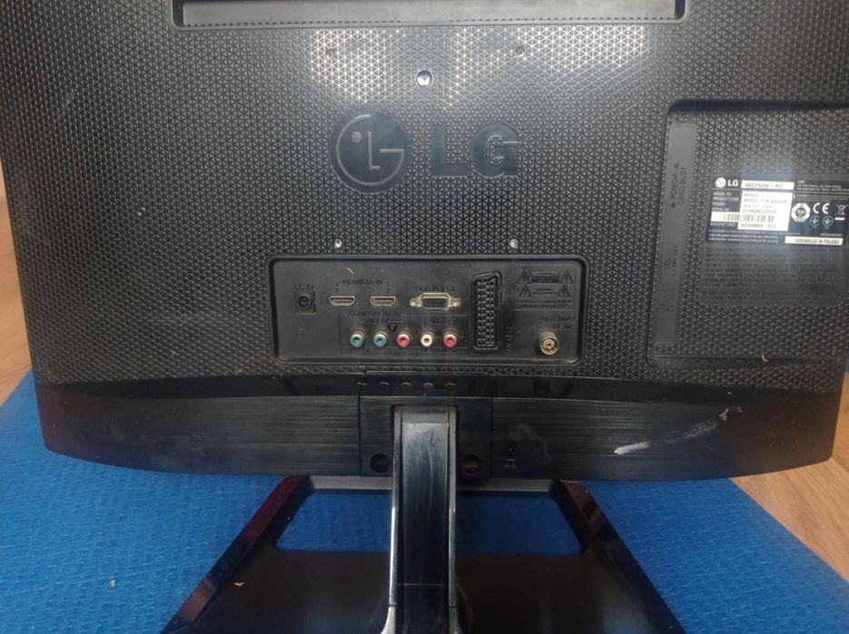 LG M2252D - PZ MonitorHybrydowy