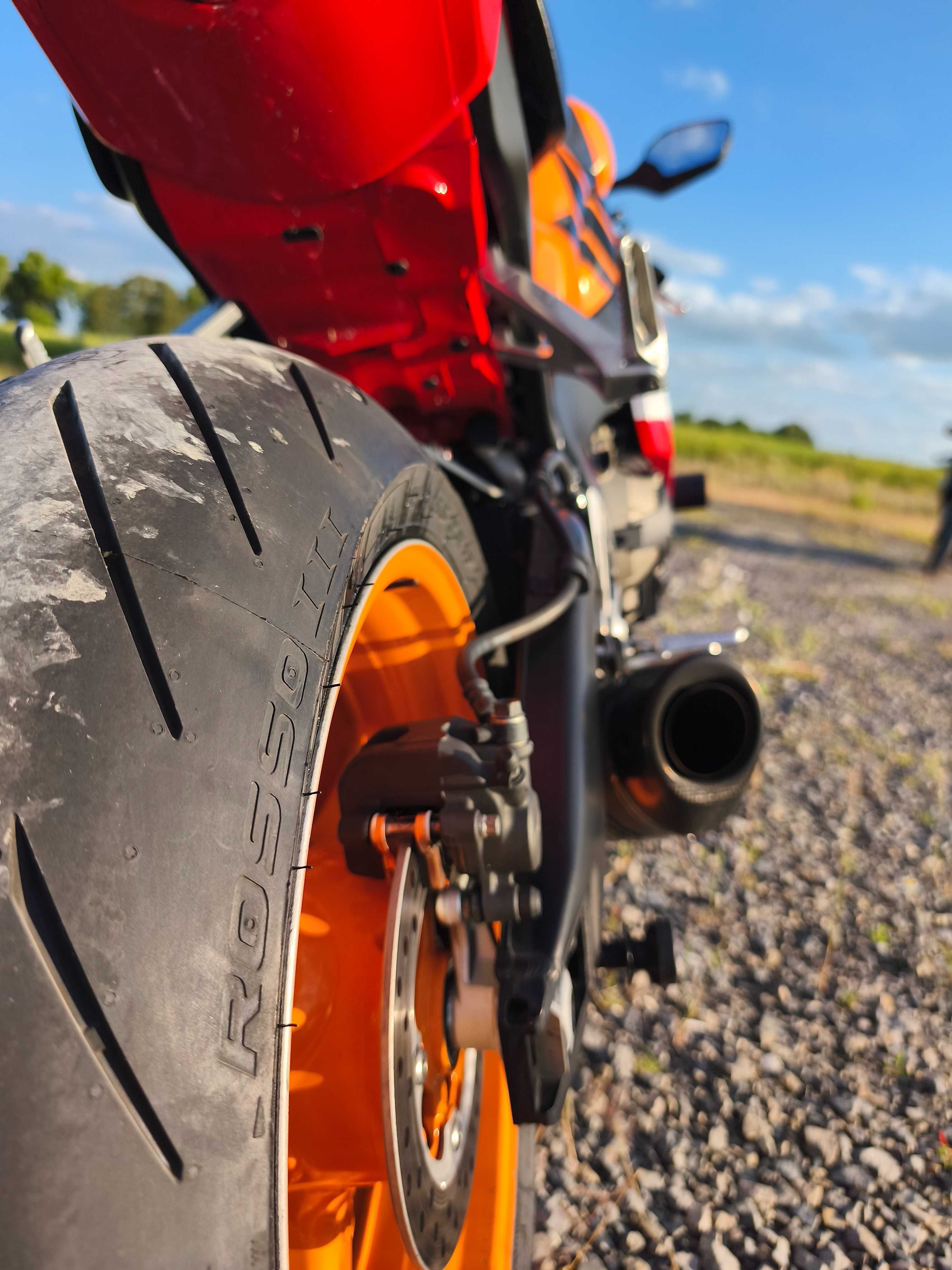 Honda CBR 1000RR sc59. SC Project, Carbon. Bez wkładu.