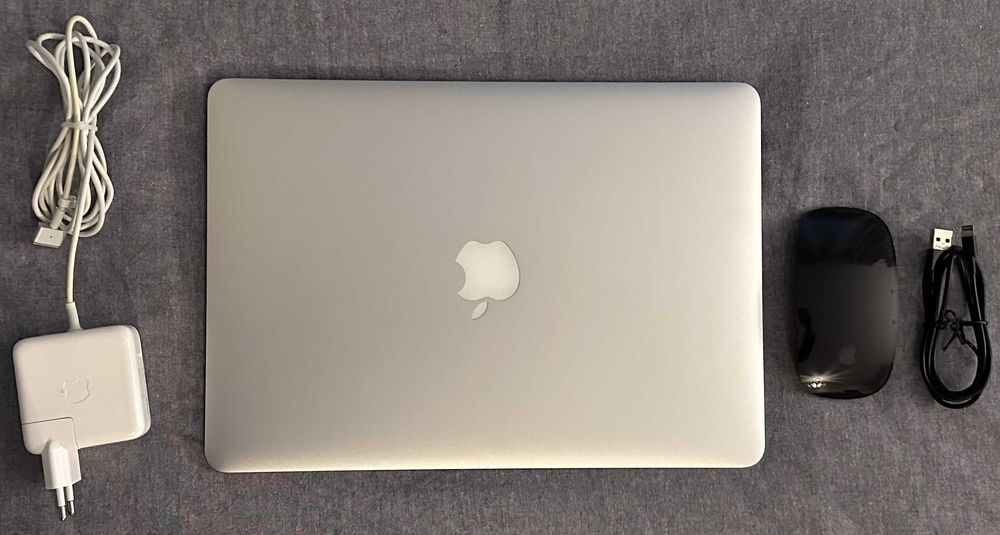 Vendo Macbook Air 13” 1.8 GHz 128GB + Magic Mouse