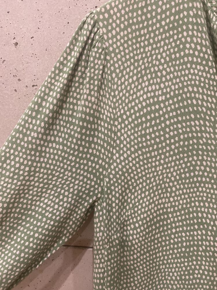 Sukienka koszulowa zielona r.36 MIDI