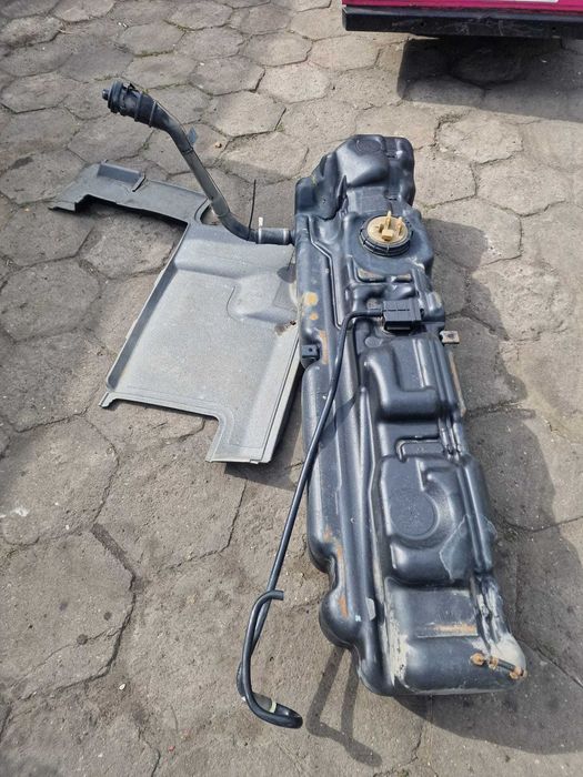 Zbiornik paliwa bak 100L SPRINTER W906 906 CRAFTER