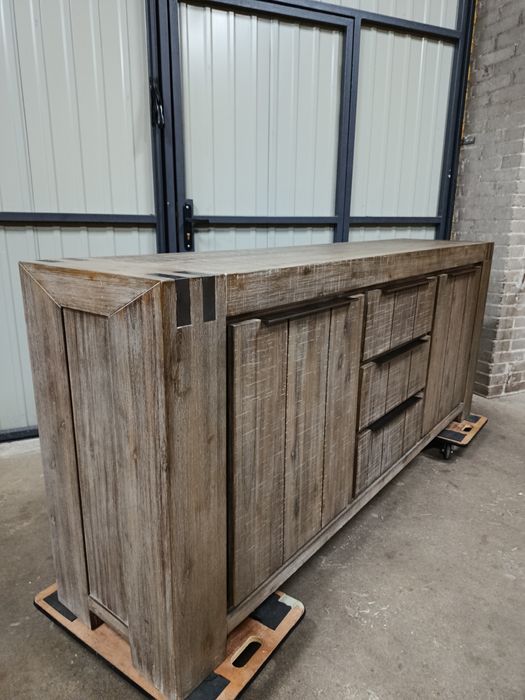 Komoda drewniana rustykalna, drewno egzotyczne. Import Holandii