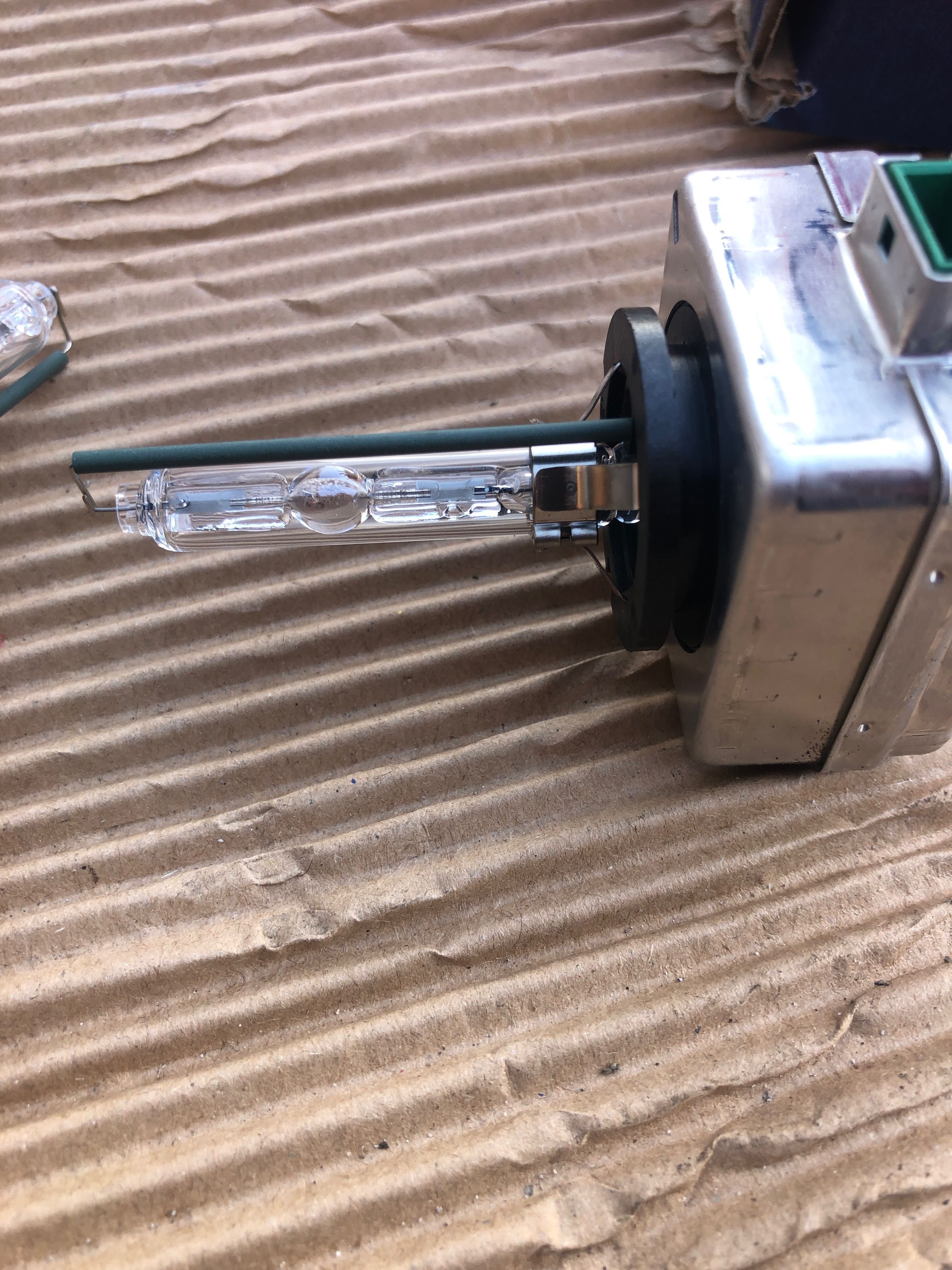 Zarnik xenon Osram D3S 35W żarówka