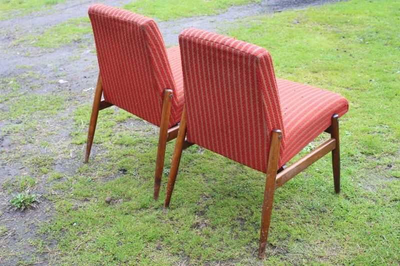 Fotele PRL typ 300-227