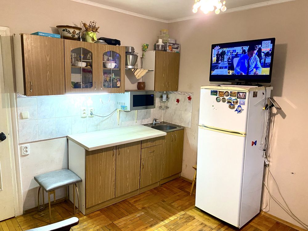 Продаж  1кім. квартири по вул. Виговського