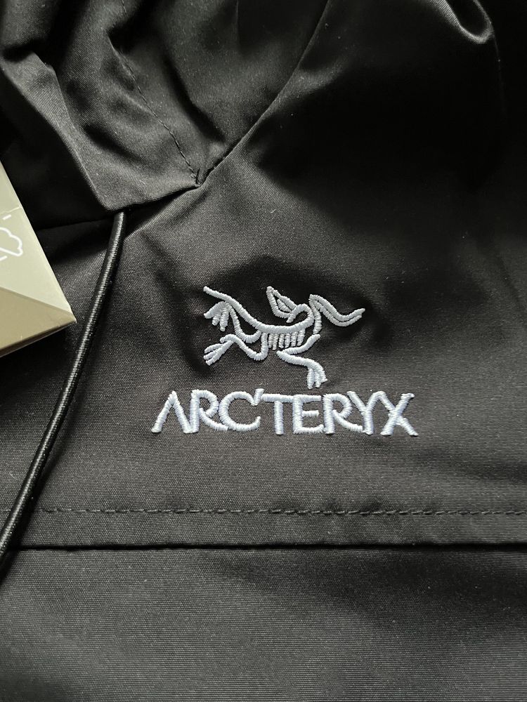 Ветровка Arcteryx