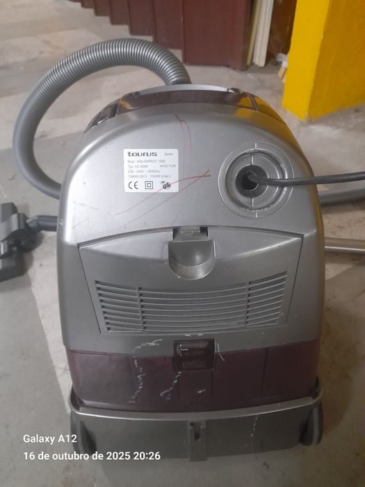 Aspirador Taurus Aquaspace 1500