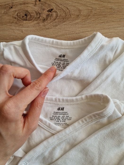 Komplet 2x białe body niemowlęce z długim rękawem H&M 62