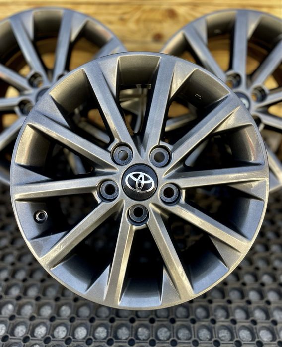 Диски 5/114.3 r16 Toyota оригінал