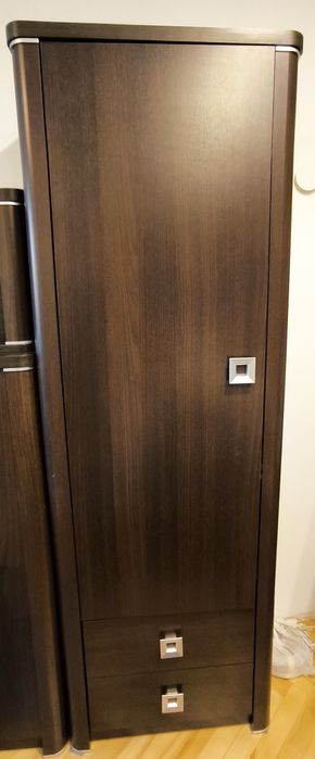 Sprzedam meble - regał słupek sta b. dobry