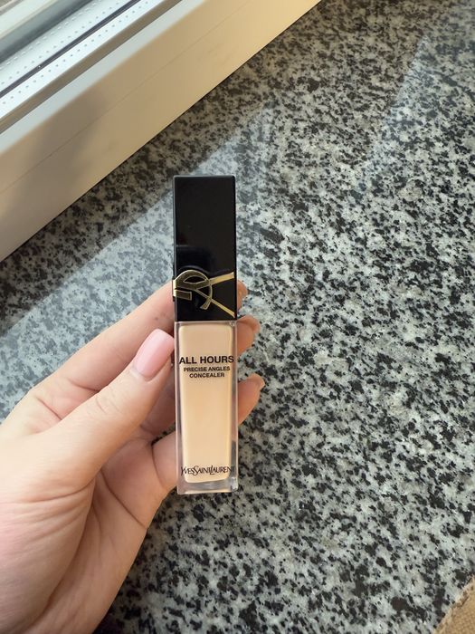 Консилер ів сен лоран та палетка бобі браун