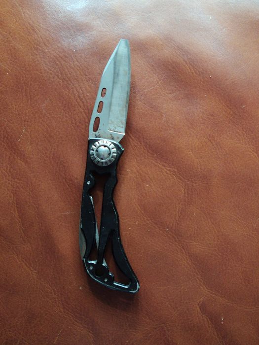 Canivete.           .