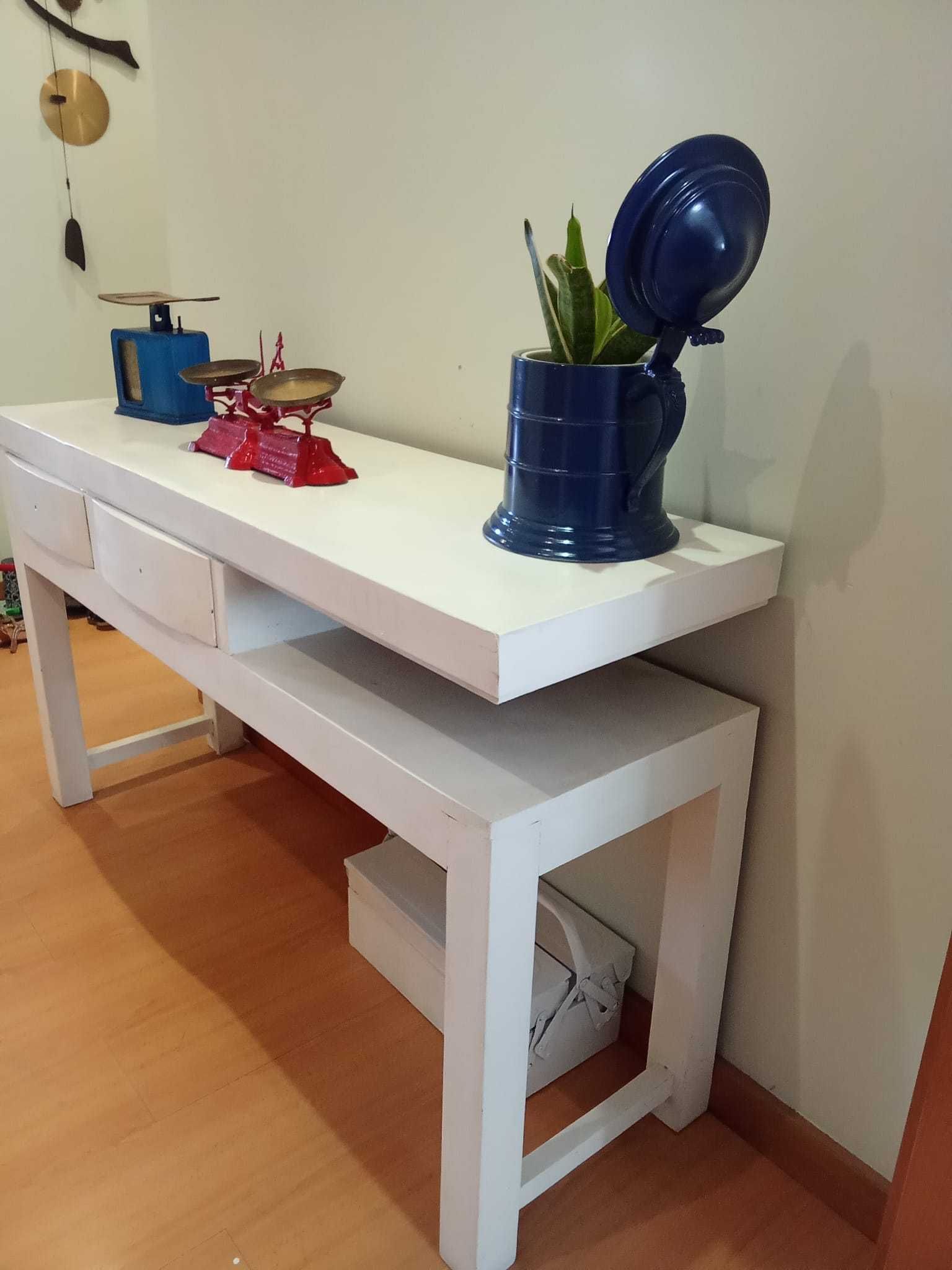 Móvel de entrada pintado de Branco