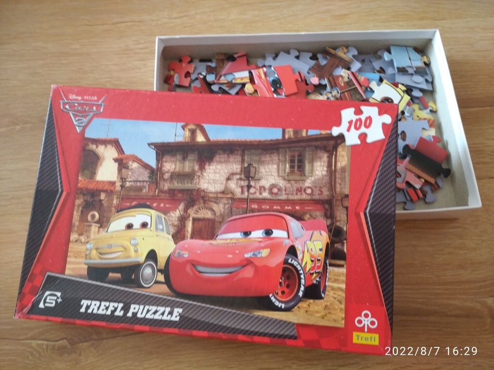 Puzzle Cars Zygzak i Luigi kompletne 100 elementów