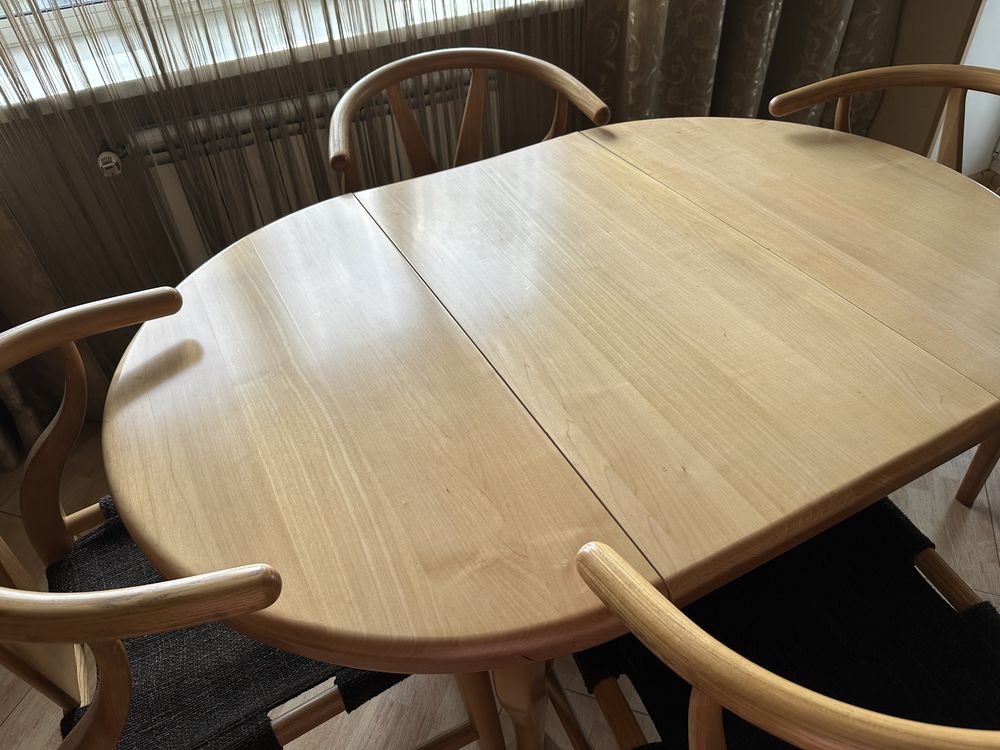 САМОВИВІЗ Комплект дерев'яних меблів: обідній стіл та 4 стільці