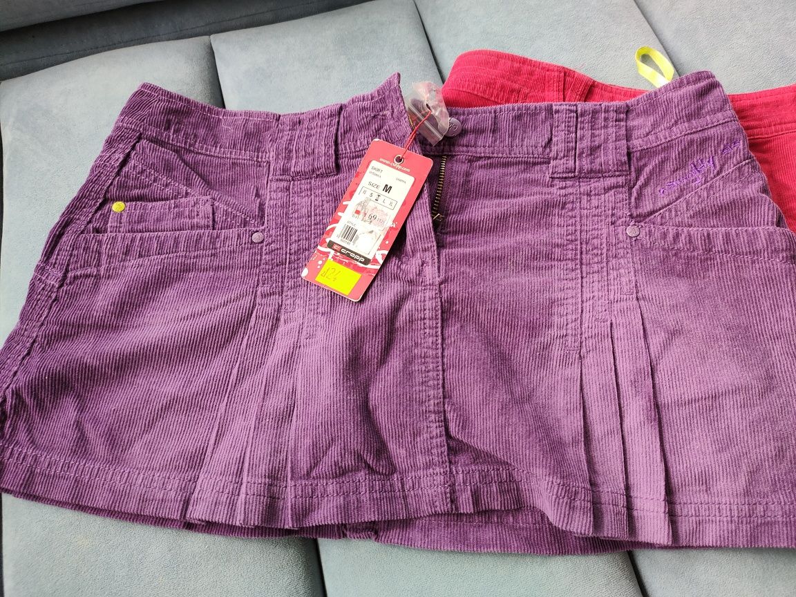 Spódnice Cropp trzy sztuki 2xS i 1xM