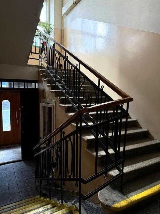 Січових Стрільців 40/1, Львівська площа, Шевченківський центр