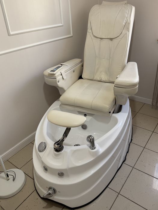 Wyposażenie stanowiska do manicure i pedicure