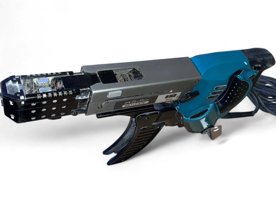 Wkrętarkę Sieciową z magazynkiem Makita 6842 do płyt g-k