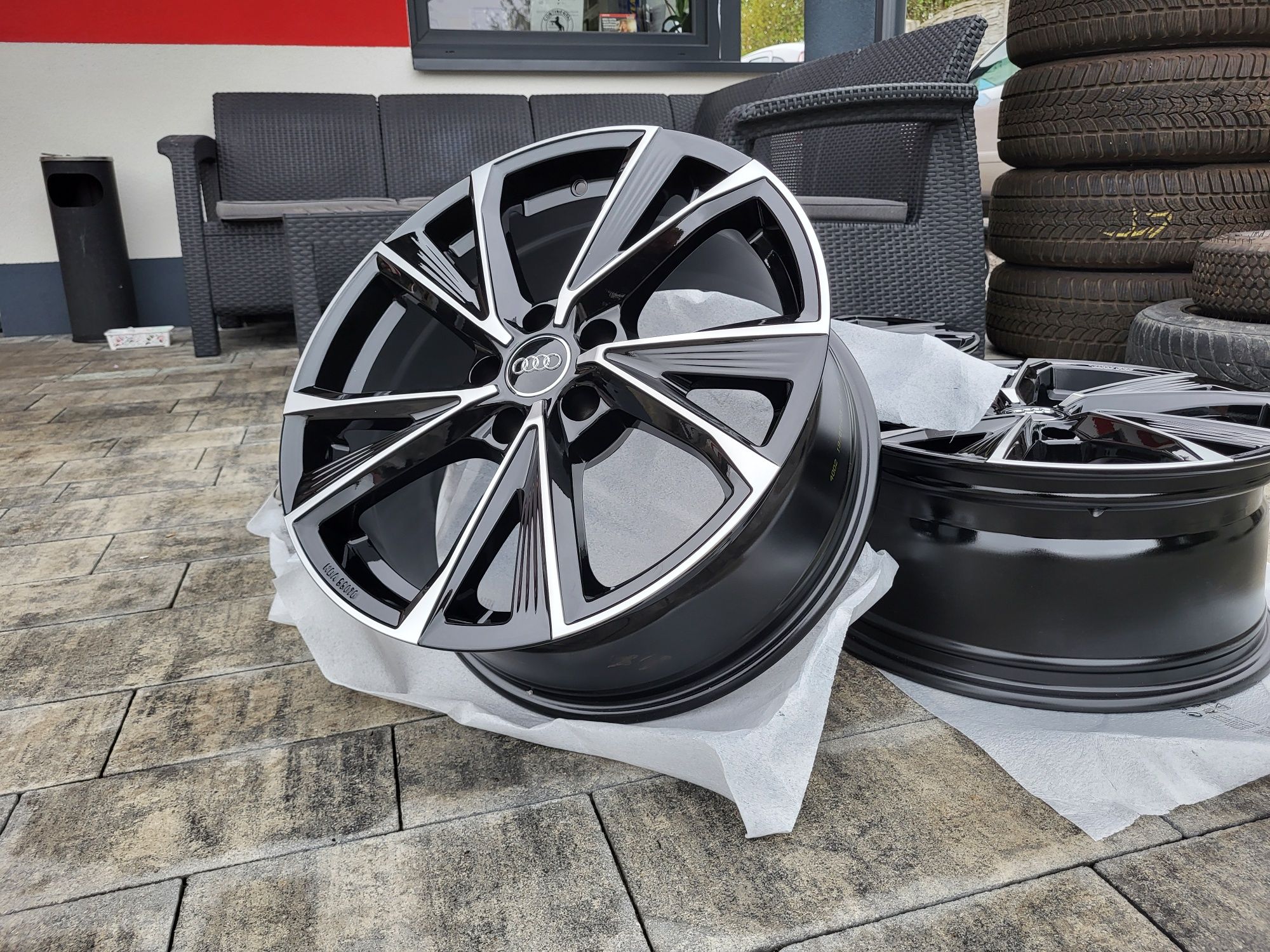 Alufelgi 18" 5x112 ET35 Audi A4 B9 B8 A6 C8 C7 Q5 Q3 RS4 RS6 FV23%