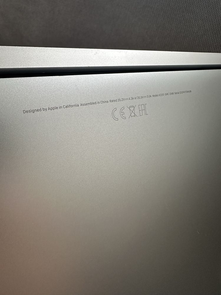 MacBook Pro 13” i7 32GB 1TB