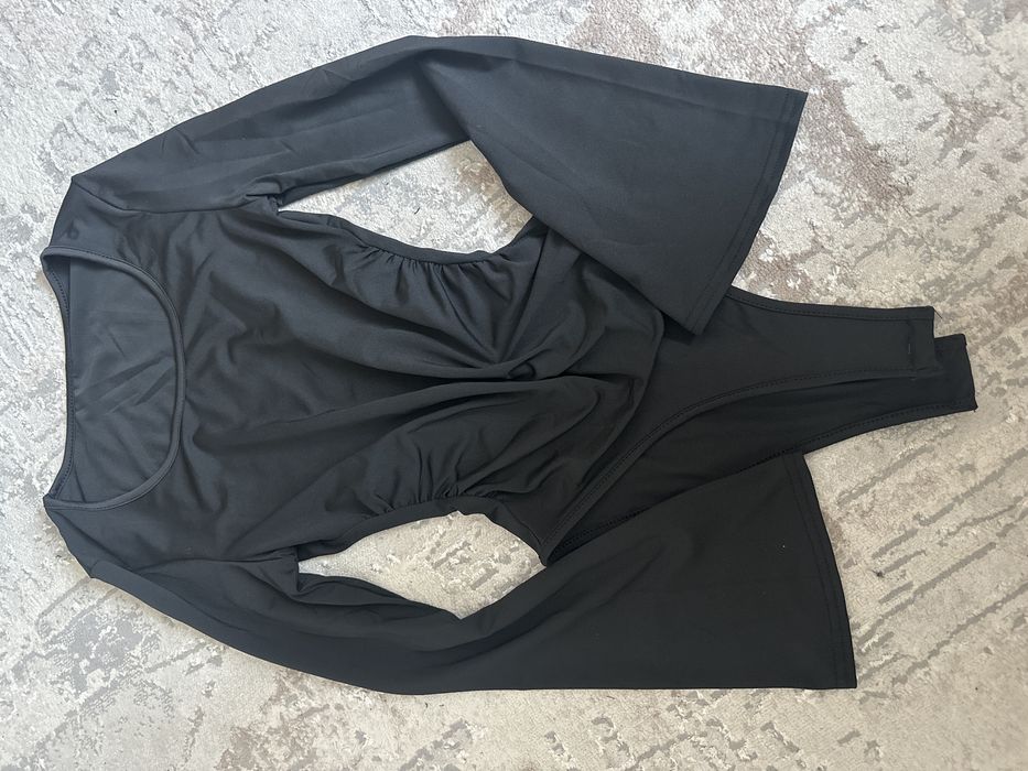 Базовий чорний бодік з розширеним рукавом basic longsleeve