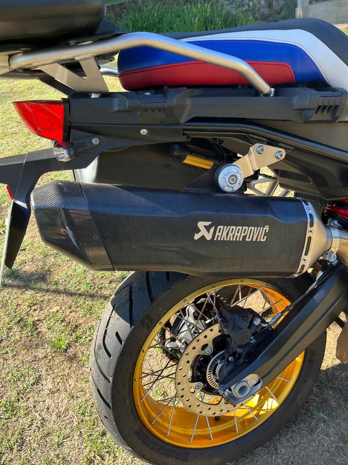 BMW gs F850  Rallye Akrapovic