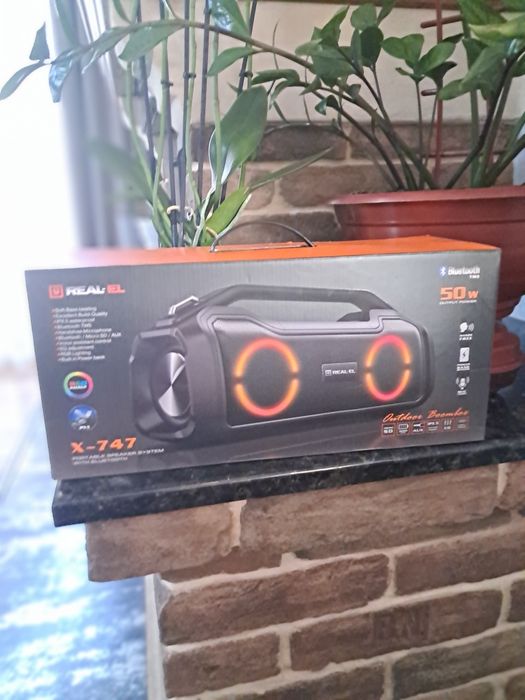 НОВА Портативна акустика boombox REAL-EL X-747 Black колонка