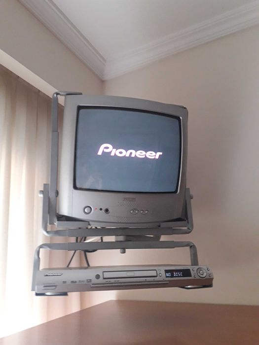 Conjunto TV Philips 15¨+ Leitor de DVD Pioneer + Suporte
