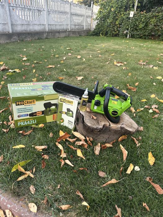 Procraft PKA42Li — акумуляторна ланцюгова пилка