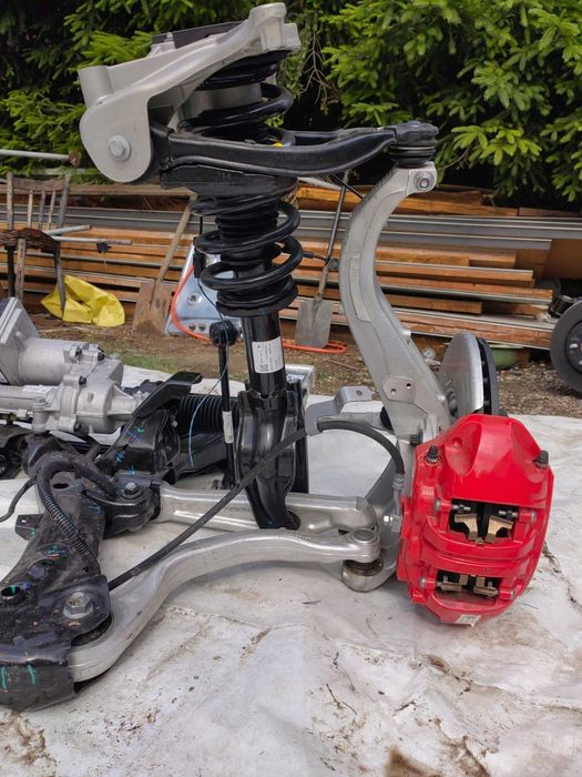 Tesla Model Y Підвіска передня,задня - рестайл дорестайл