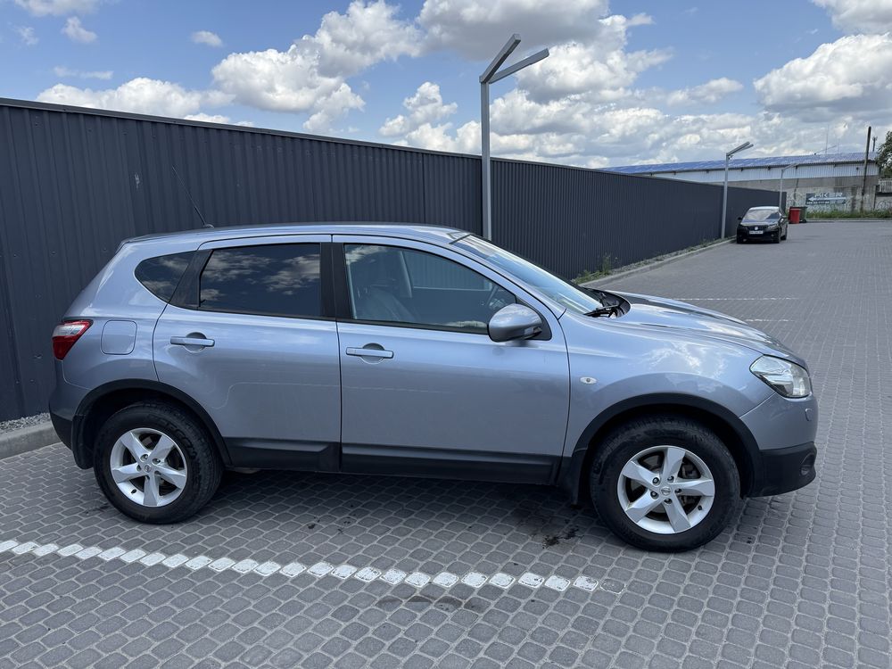 Nissan Qashqai J 10