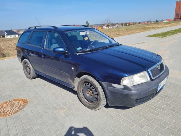 skoda octavia sprawna z opłatami