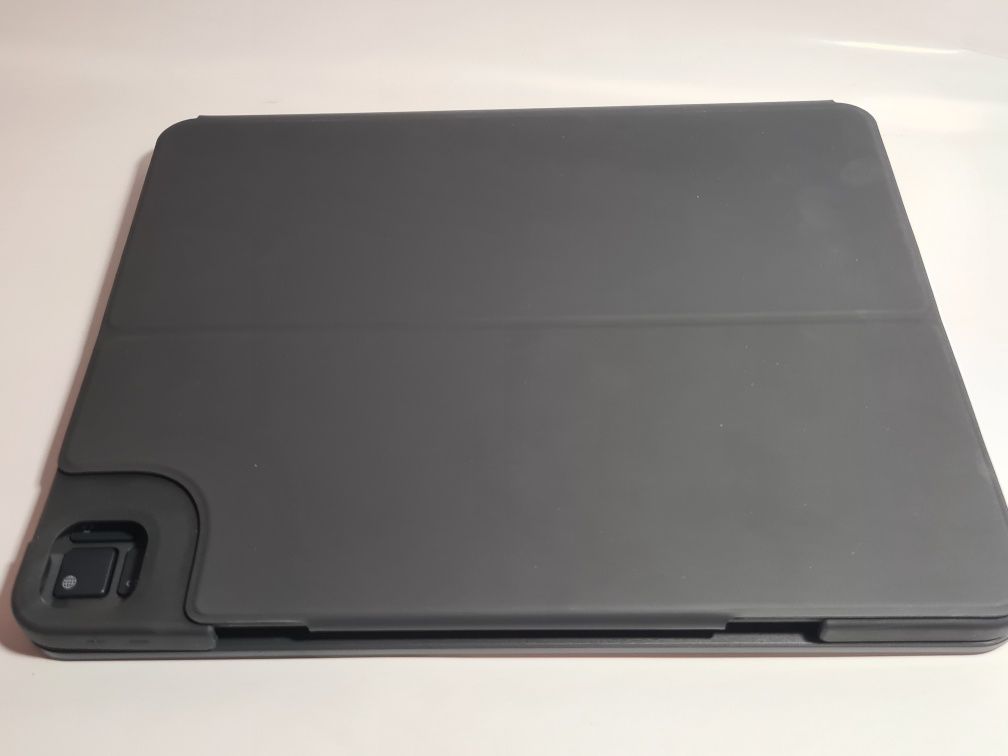 Etui z klawiaturą LOGITECH Slim Folio Pro