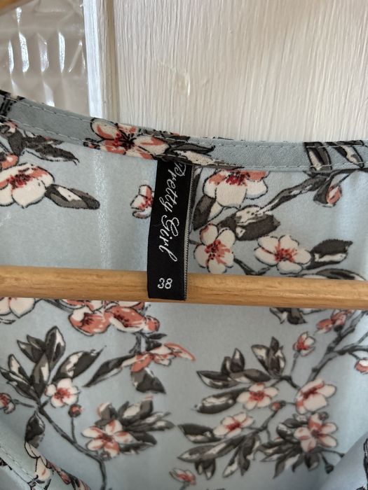 Zwiewna sukienka Pretty Girl roz. 38