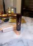 Charlotte Tilbury Hyaluronic Happikiss Lipstick – Szminka z kwasem hia