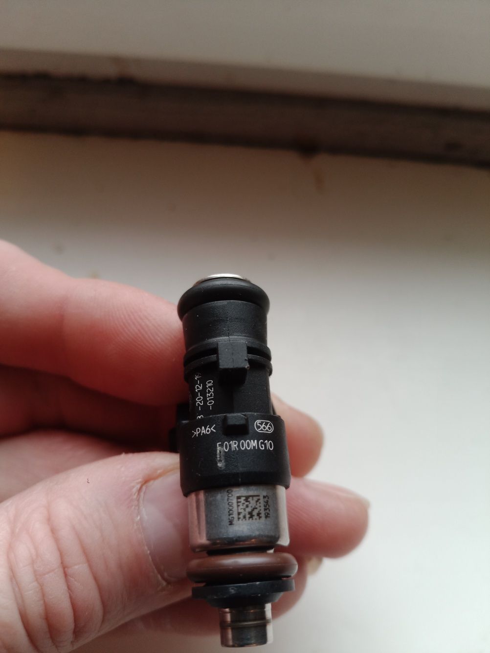 Orginalny wtryskiwacz Bosch cf Moto F01R 00M G10 1000