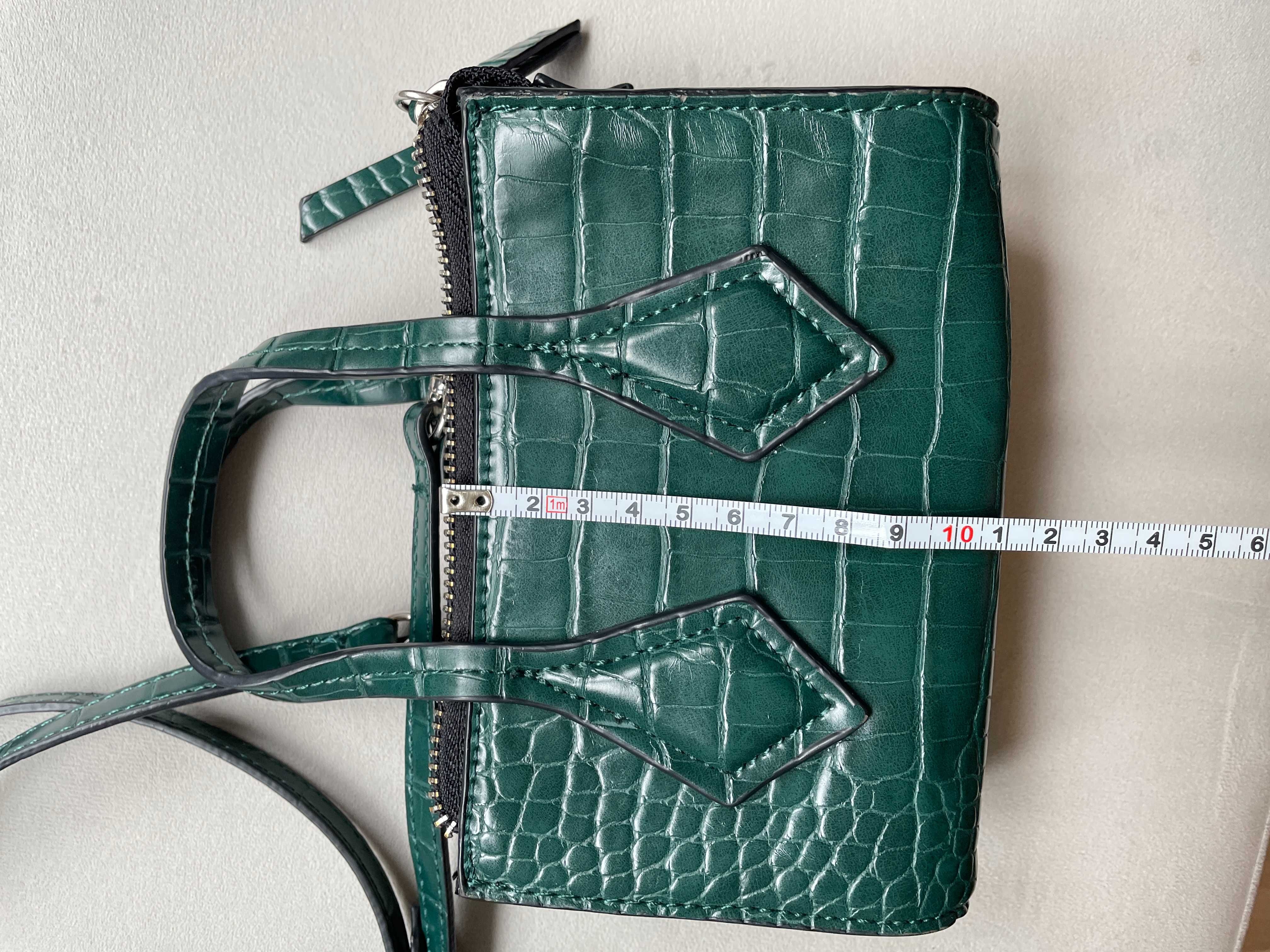 ZARA mini torebka damska zielona krokodyli deseń 2 komory pasek