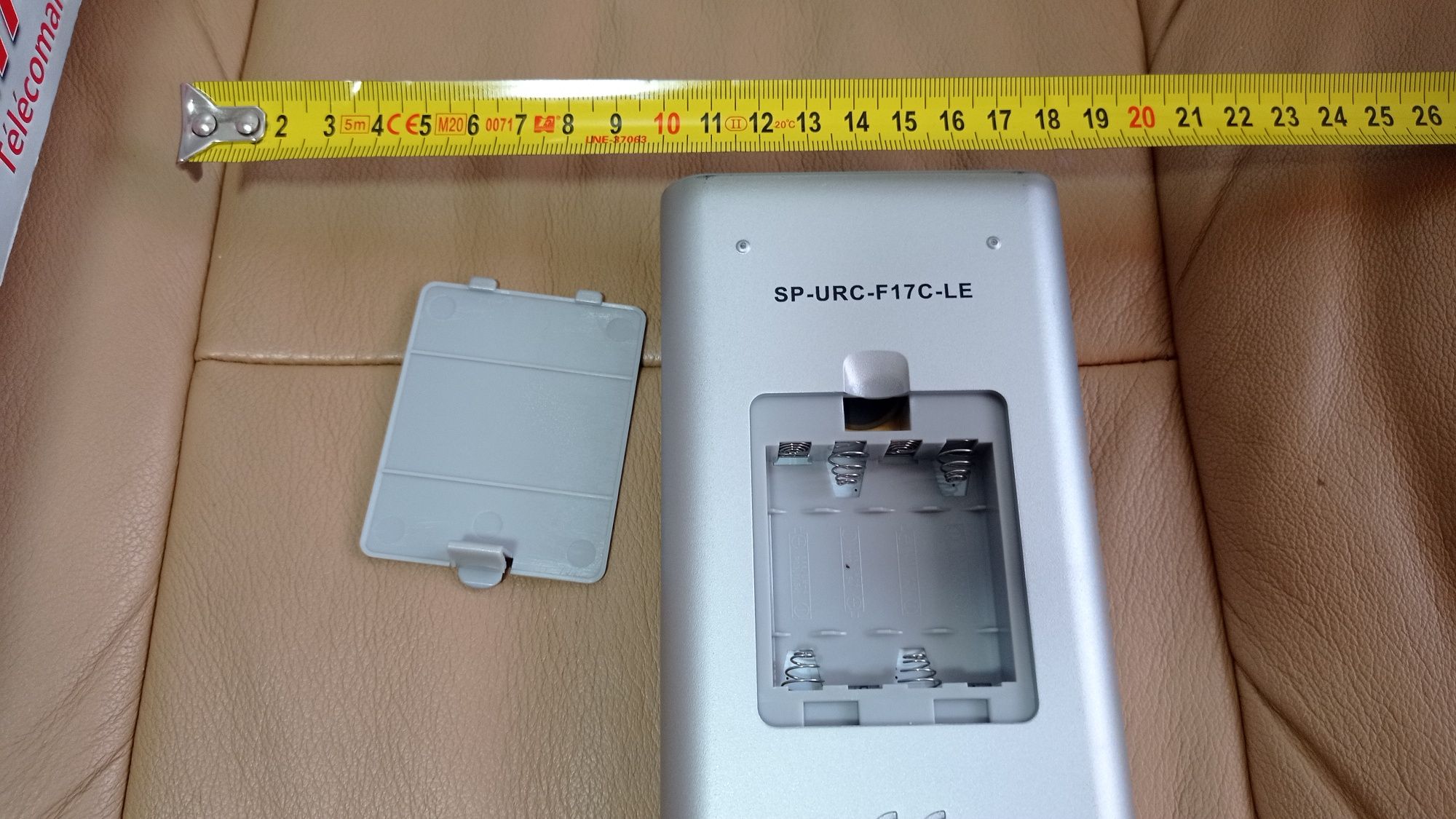 Універсальний пульт Support Plus Touchscreen 9in1 (SP-URC-F17C-LE)