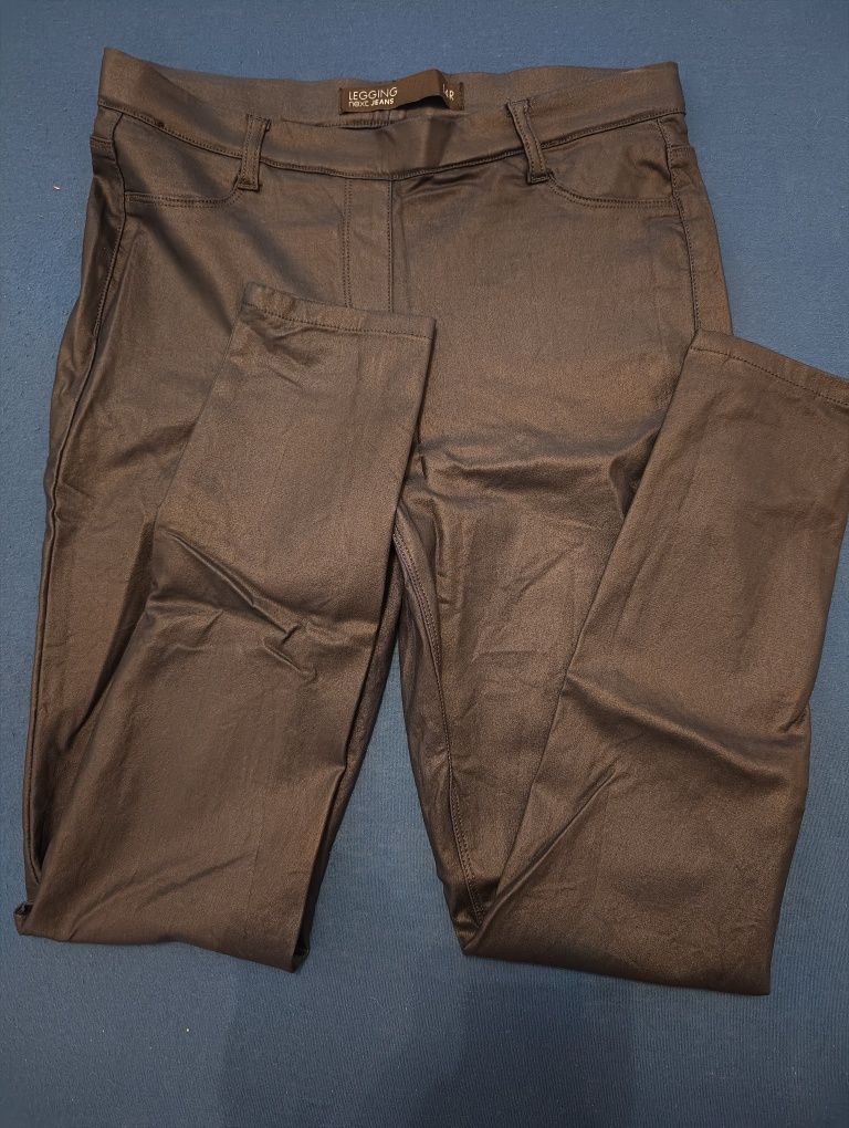 Granatowe spodnie skórzane XL