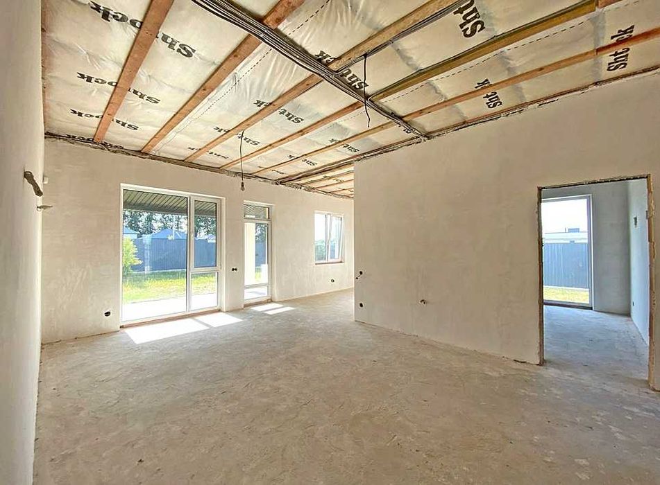 Одноповерховий ОКРЕМИЙ  БУДИНОК  у Лісовій Бучі! Чистове оздоблення!