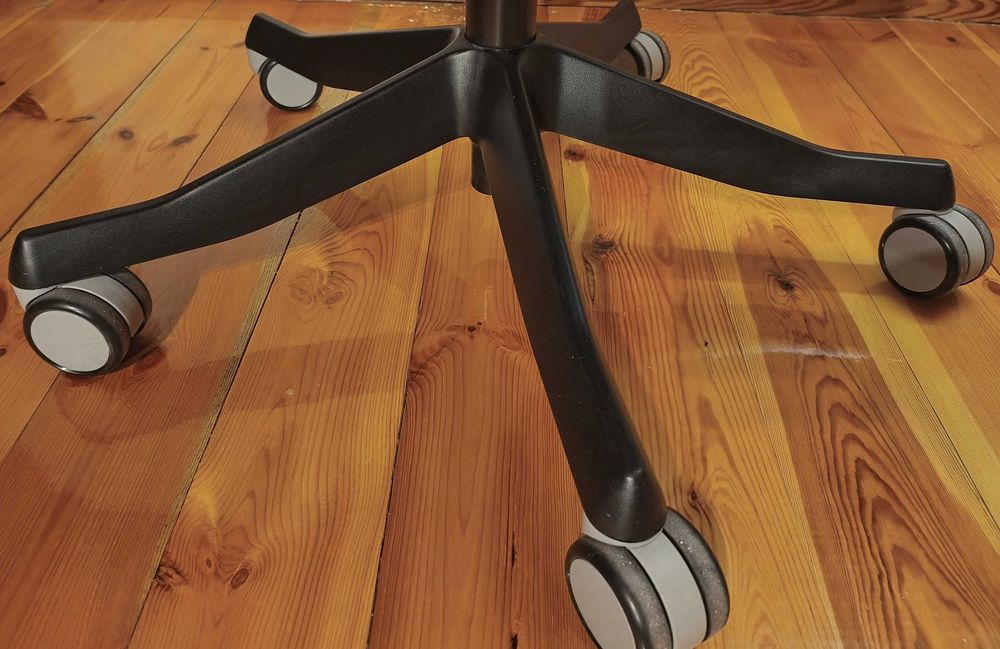 Fotel obrotowy Unique WAU 2 (szaro-czarny, elastomer)