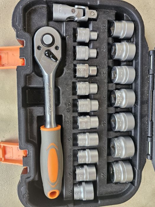 Zestaw kluczy nasadowych STHOR 3/8