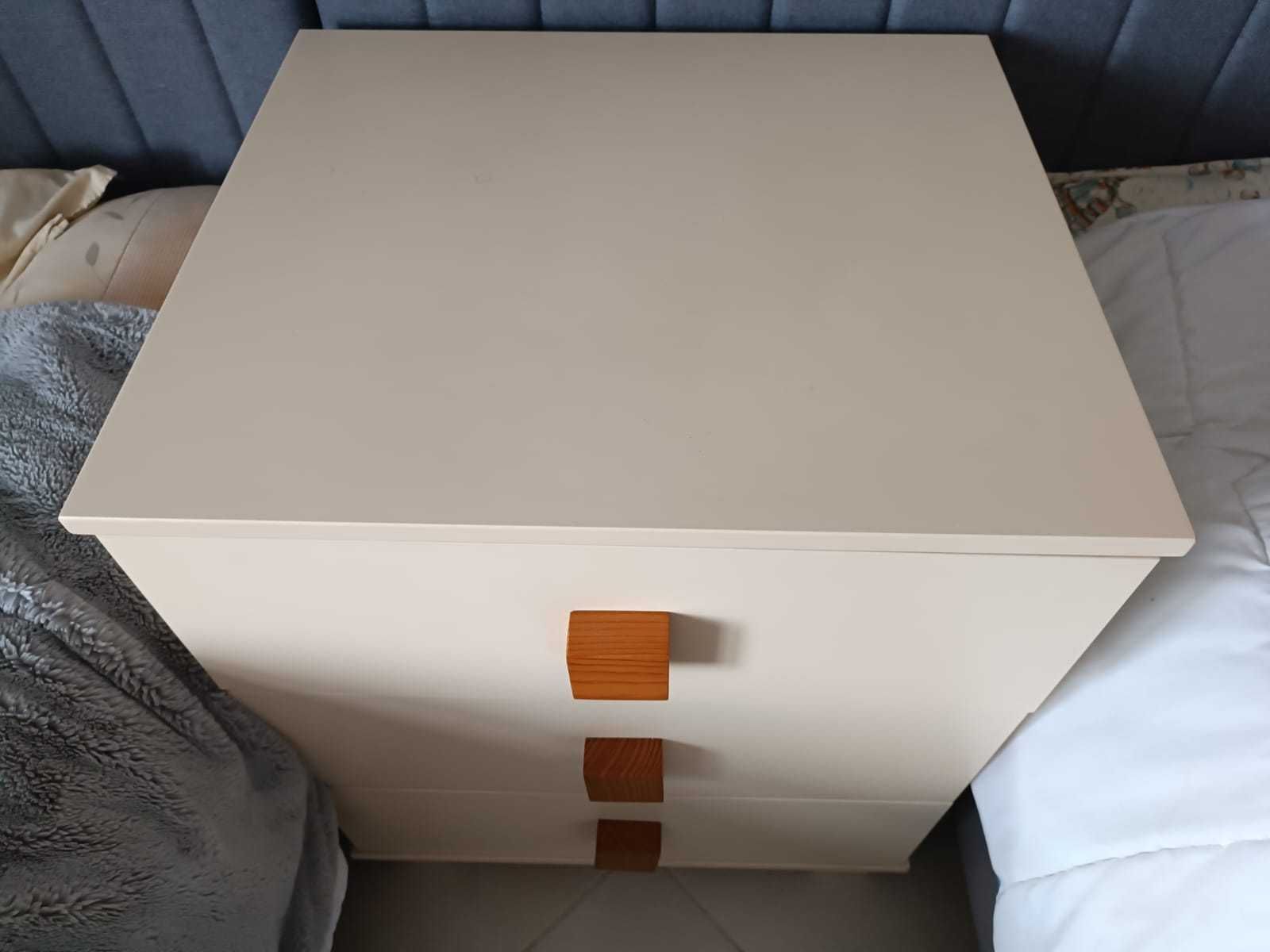 Mesa Cabeceira Trama