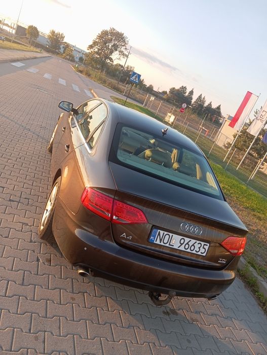 **AUDI A4 B8** 2011r 3.0TDI Automat Quattro**Bang&Olufsen**skóry,  hak